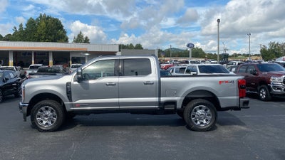 2027 Ford F-350SD Lariat