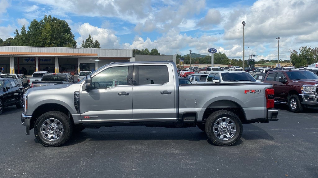2027 Ford F-350SD Lariat