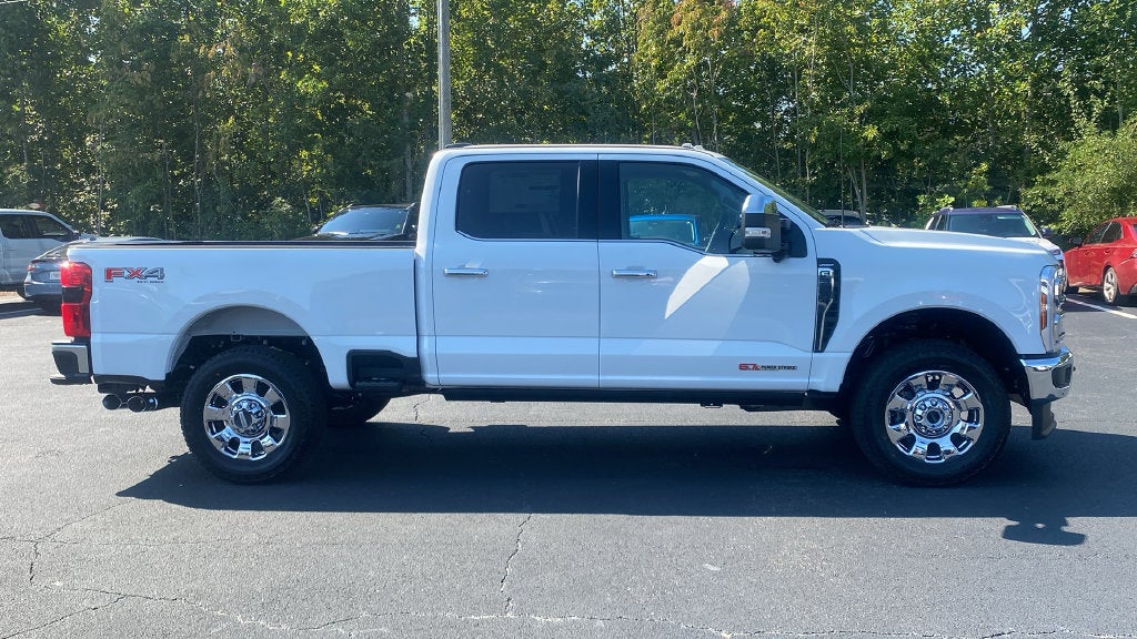 2027 Ford F-350SD Lariat