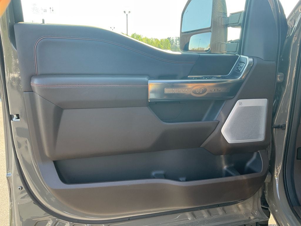 2026 Ford F-350SD King Ranch Sportsman Pkg.