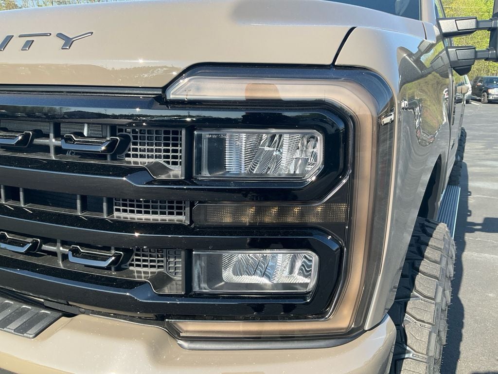 2026 Ford F-350SD King Ranch Sportsman Pkg.