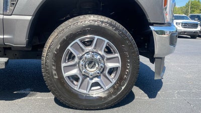 2025 Ford F-350SD Lariat