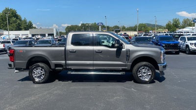 2025 Ford F-350SD Lariat