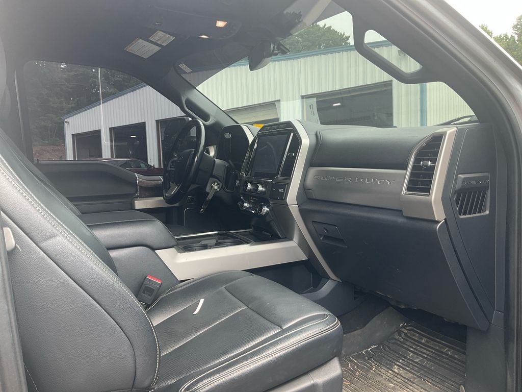 2022 Ford F-350SD Lariat