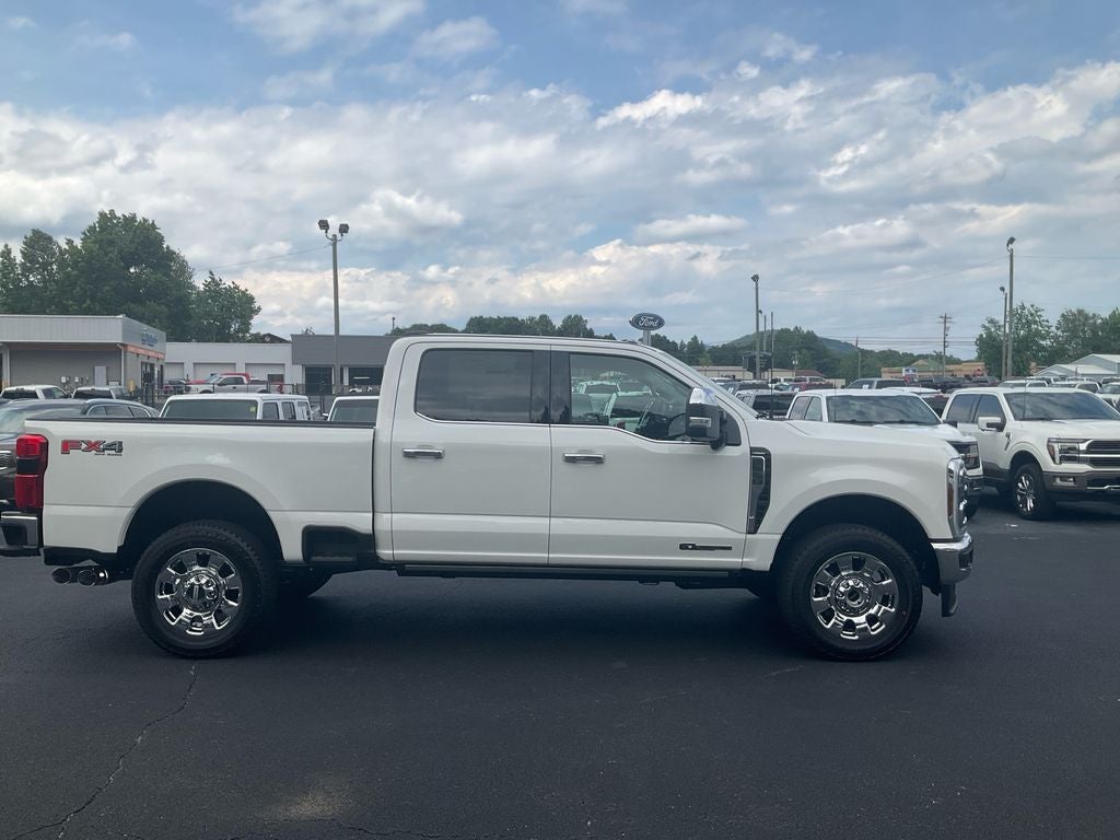 2026 Ford F-350SD Lariat
