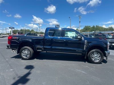 2025 Ford F-350SD Lariat