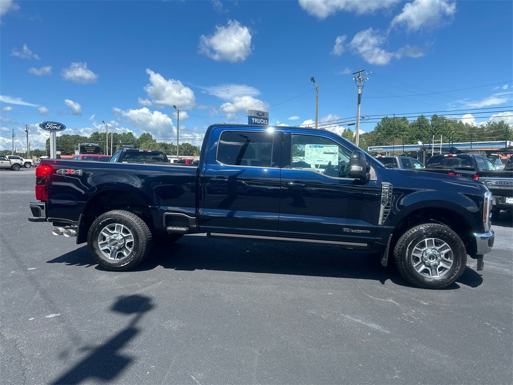 2025 Ford F-350SD Lariat