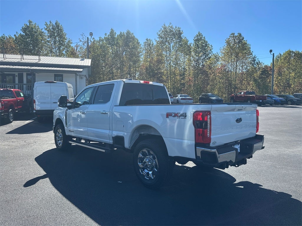 2026 Ford F-350SD Lariat