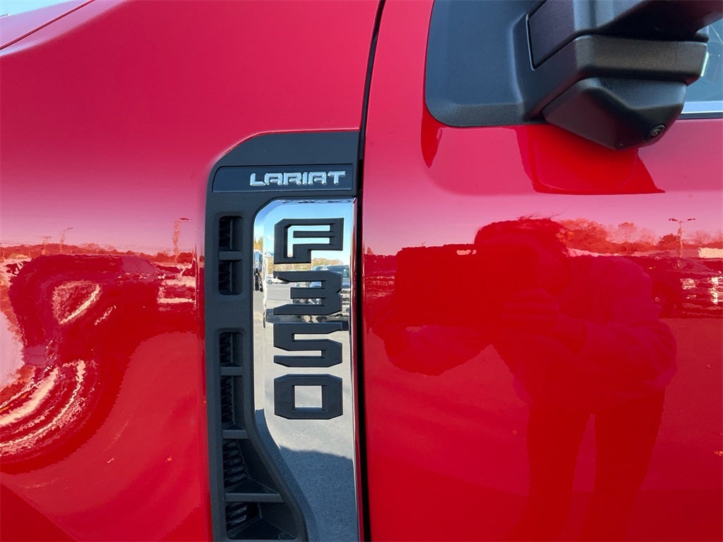 2026 Ford F-350SD Lariat