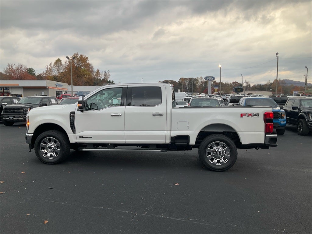 2026 Ford F-350SD Lariat