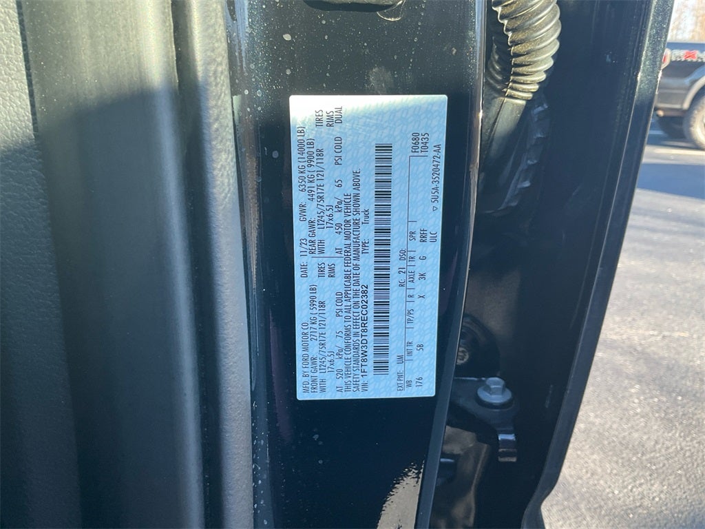 2024 Ford F-350SD Lariat DRW