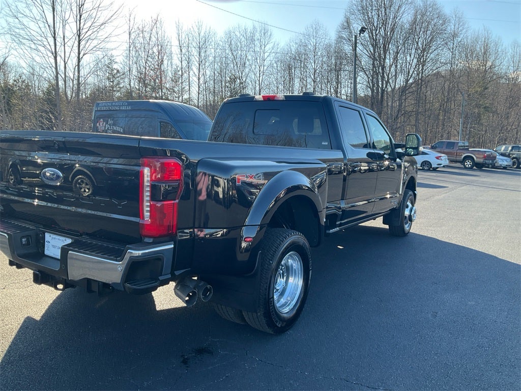 2024 Ford F-350SD Lariat DRW