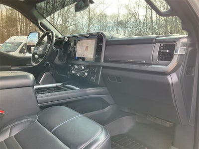 2025 Ford F-450SD Platinum DRW