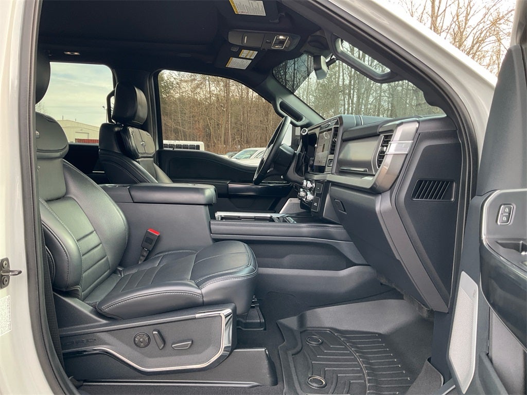 2025 Ford F-450SD Platinum DRW