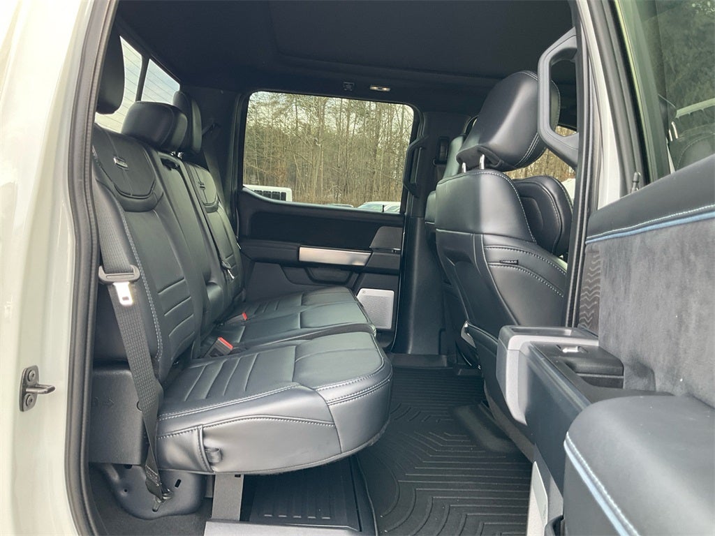 2025 Ford F-450SD Platinum DRW