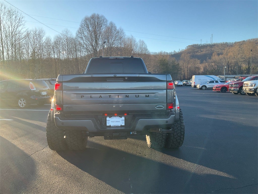 2022 Ford F-450SD Platinum DRW
