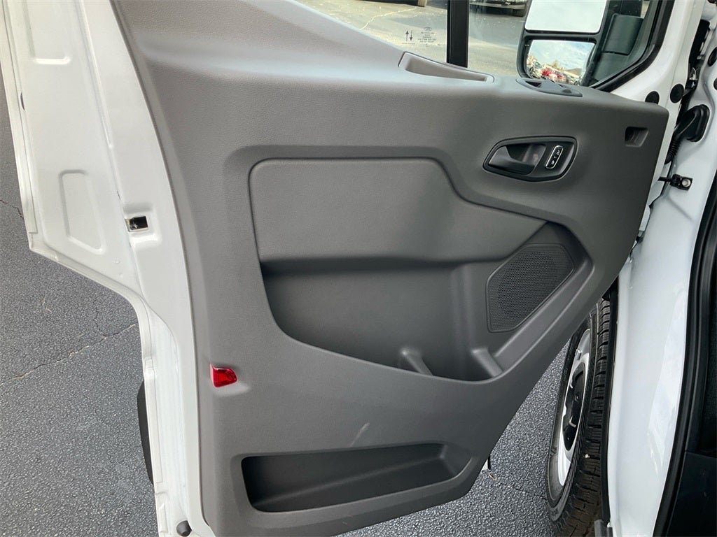 2026 Ford Transit-250 Base MID ROOF