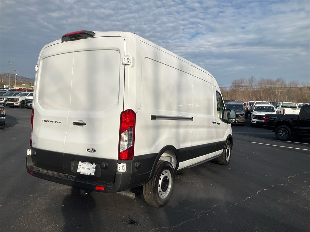2026 Ford Transit-250 Base MID ROOF