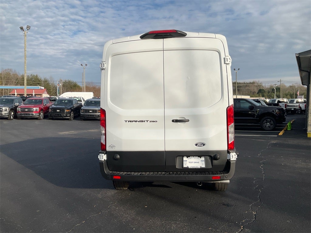 2026 Ford Transit-250 Base MID ROOF