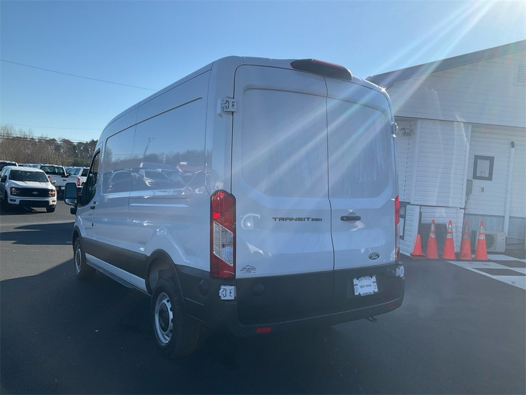 2026 Ford Transit-250 Base MID ROOF