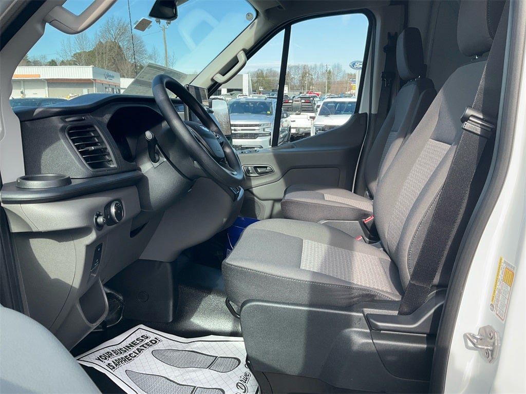 2026 Ford Transit-250 Base MID ROOF