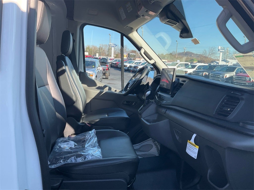 2026 Ford Transit-250 Base MID ROOF