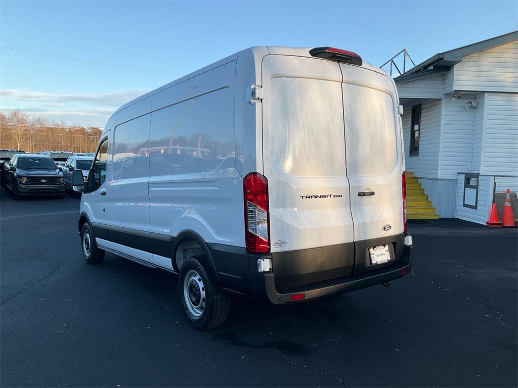 2026 Ford Transit-250 Base MID ROOF