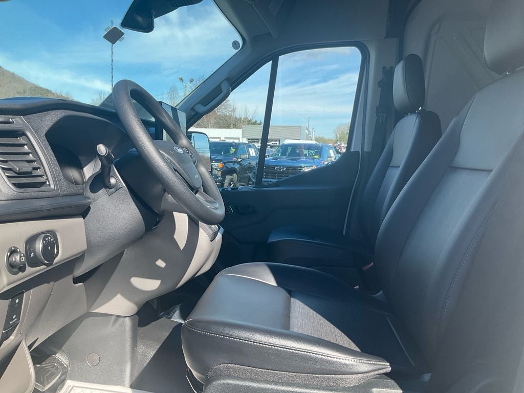 2026 Ford Transit-250 Base MID ROOF