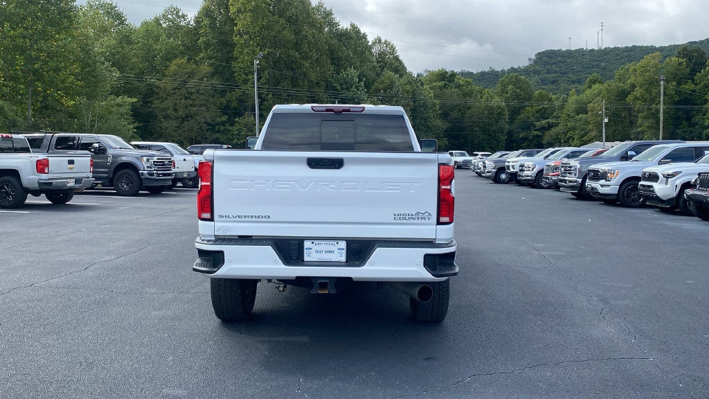 2025 Chevrolet Silverado 3500HD High Country