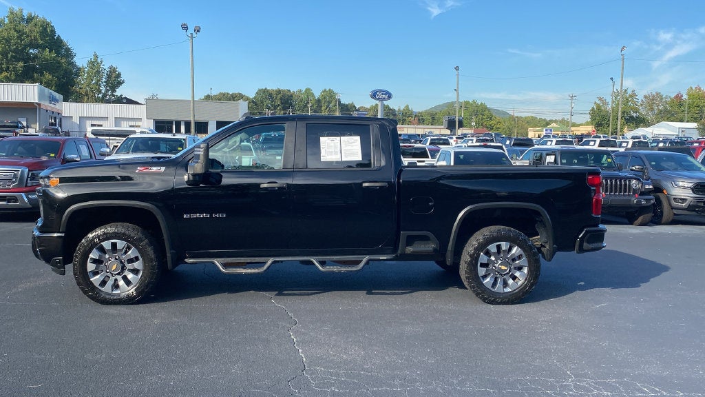 2024 Chevrolet Silverado 2500HD Custom