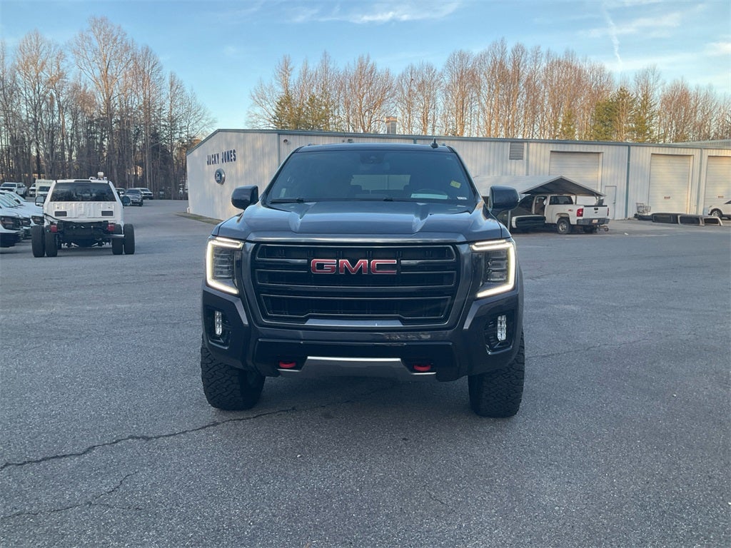 2023 GMC Yukon XL AT4