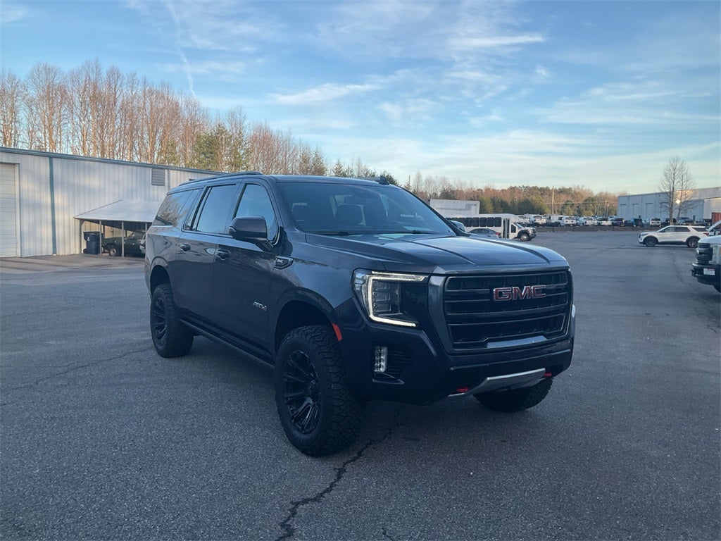 2023 GMC Yukon XL AT4