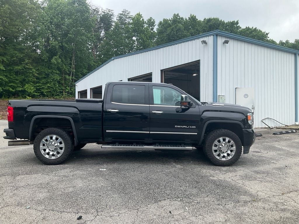 2018 GMC Sierra 2500HD Denali