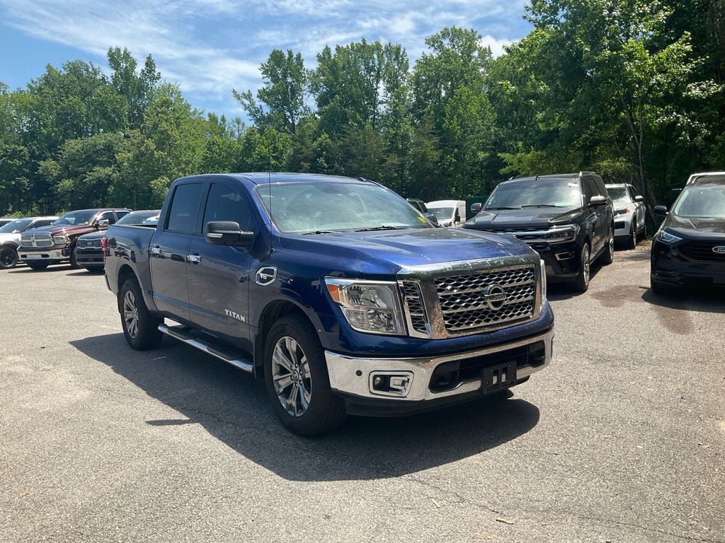 2017 Nissan Titan SV