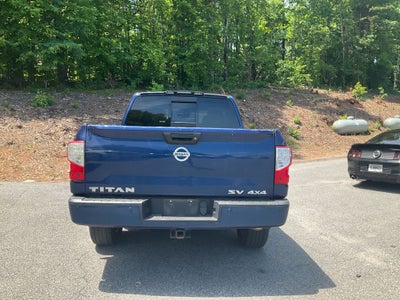 2017 Nissan Titan SV
