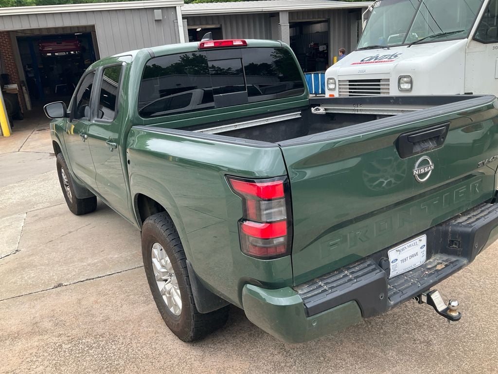 2023 Nissan Frontier SV