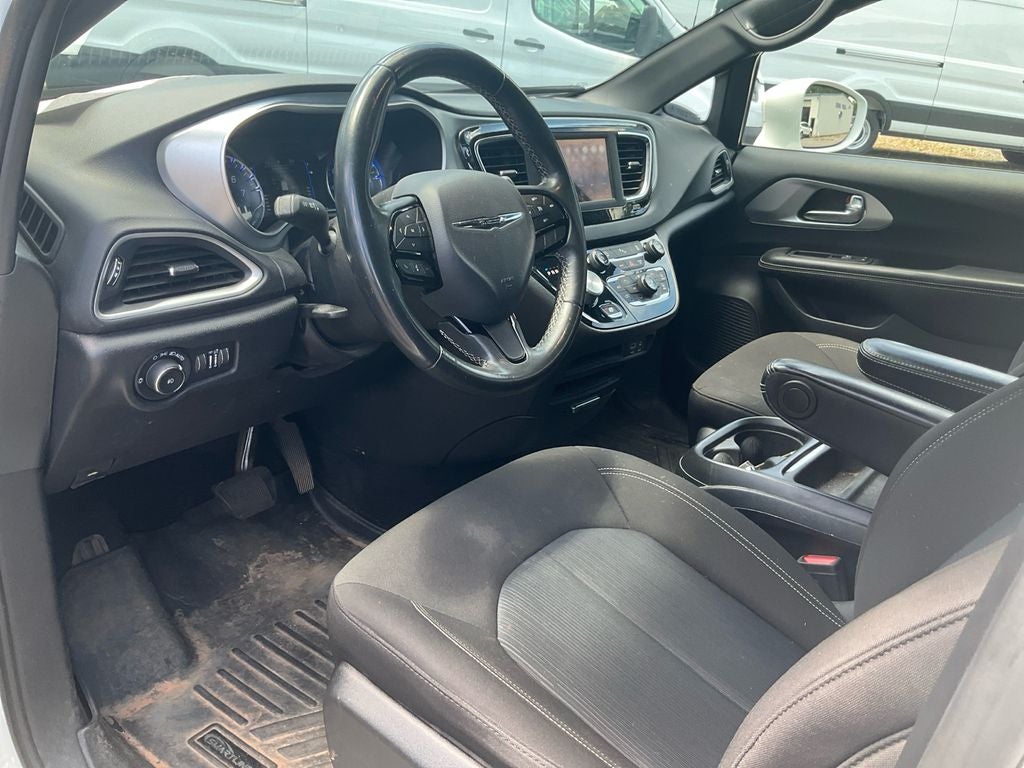 2020 Chrysler Pacifica Touring