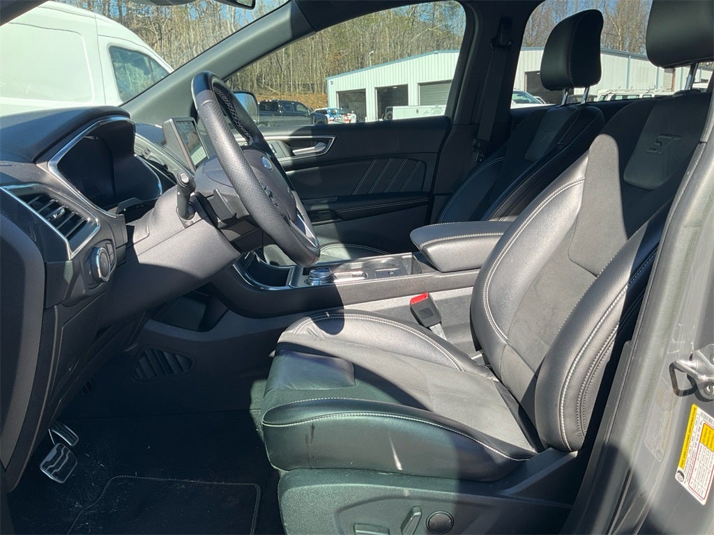 2021 Ford Edge ST