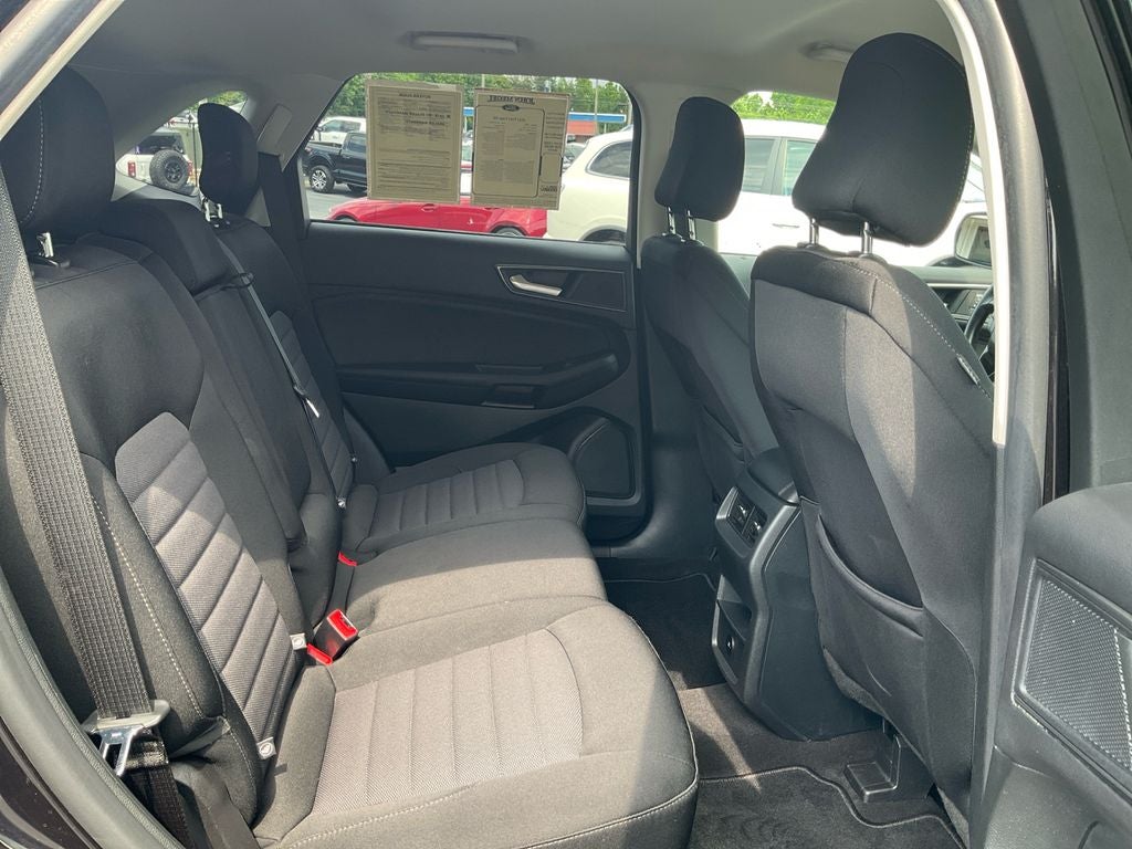 2022 Ford Edge SE