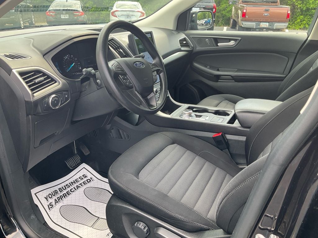 2022 Ford Edge SE
