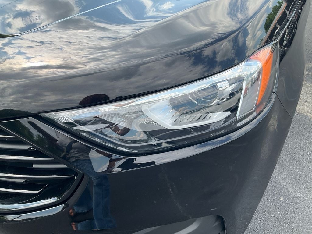 2022 Ford Edge SE