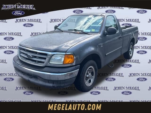 2004 Ford F-150 XL Heritage