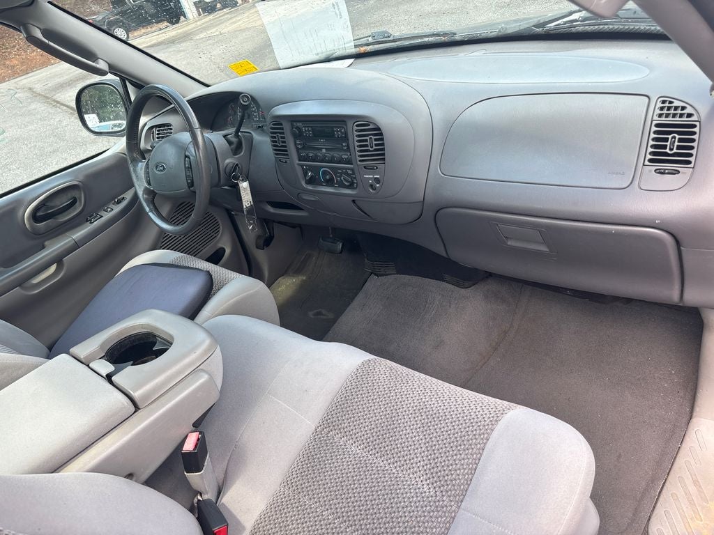 2004 Ford F-150 XL Heritage