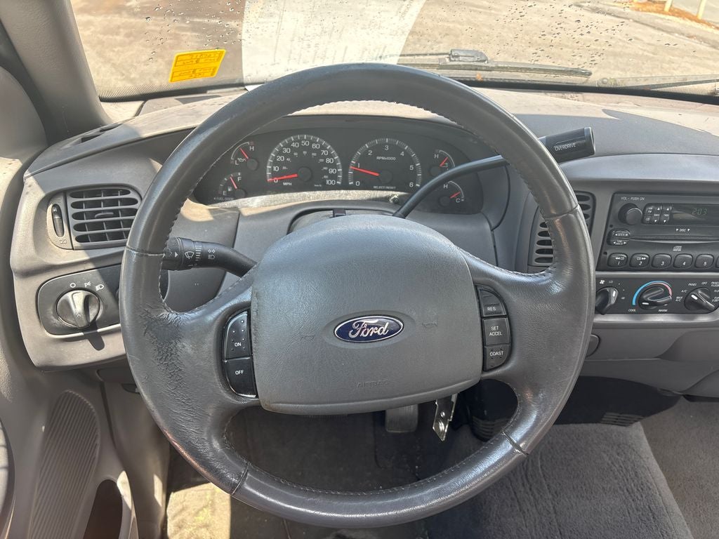 2004 Ford F-150 XL Heritage