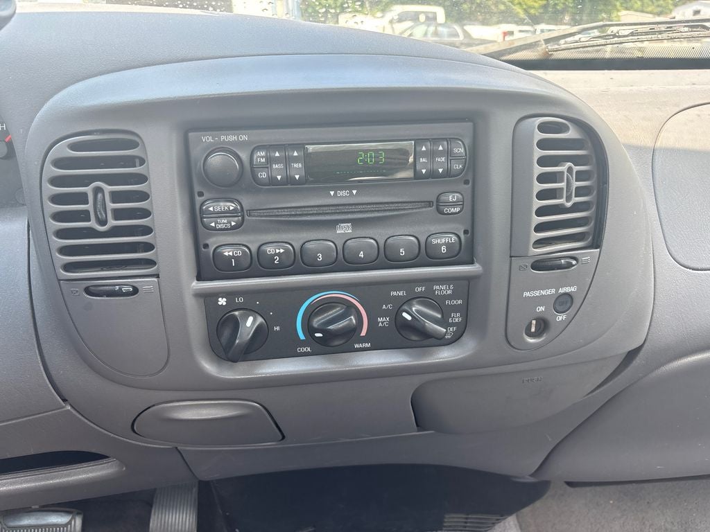2004 Ford F-150 XL Heritage