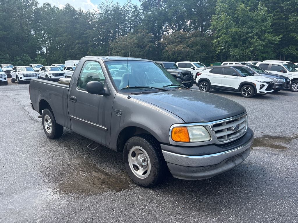 2004 Ford F-150 XL Heritage