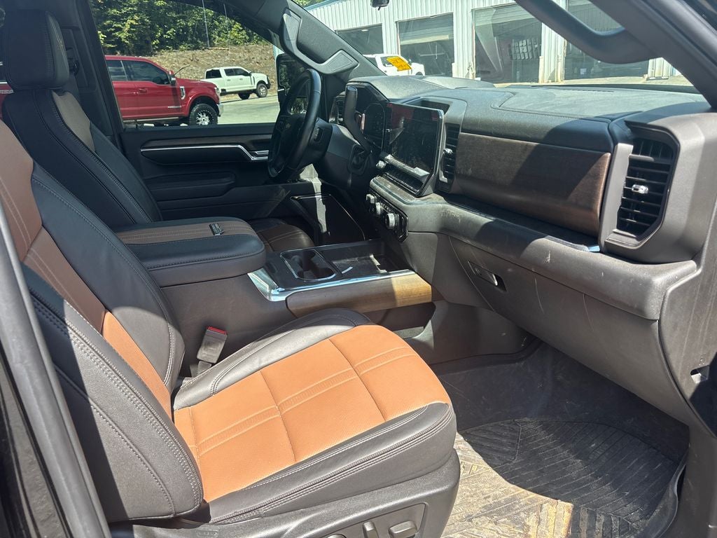 2025 Chevrolet Silverado 3500HD High Country