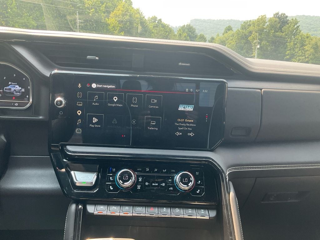 2025 GMC Sierra 1500 AT4X