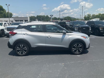 2019 Nissan Kicks SV