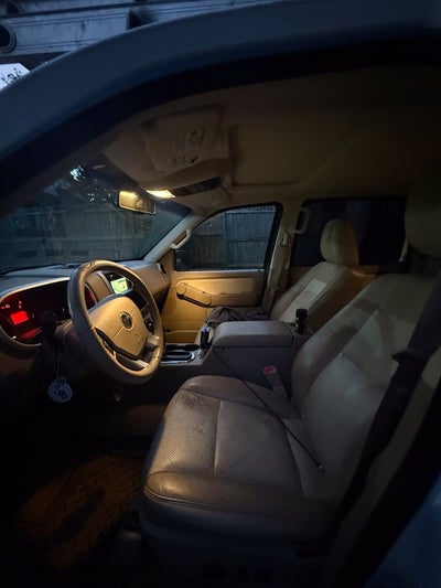 2010 Mercury Mountaineer Premier